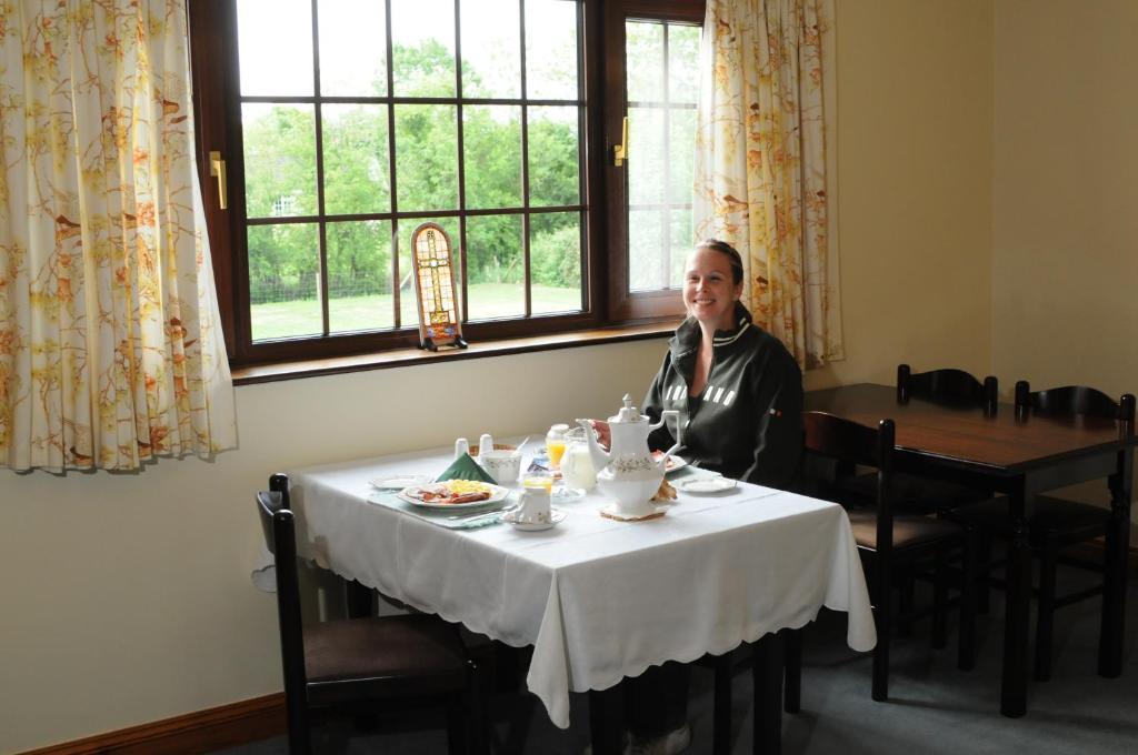 Bunratty Arms B&B Exterior photo