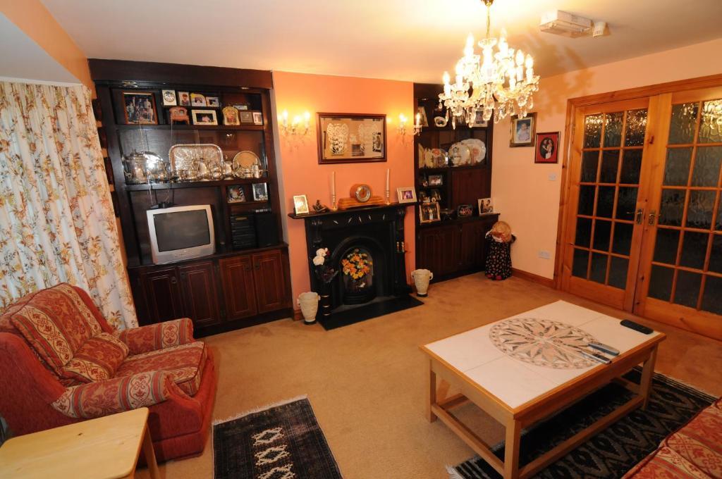 Bunratty Arms B&B Exterior photo